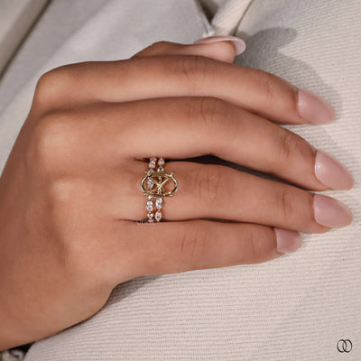 Round wedding band with round cut diamonds

