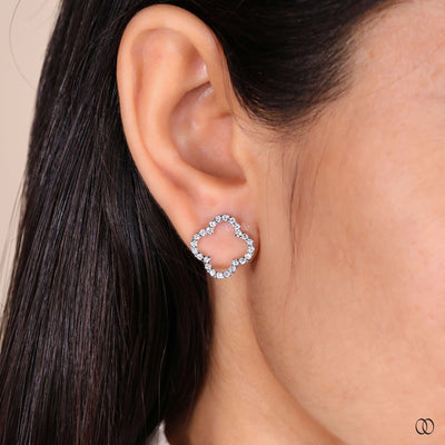 pave earrings 4 leaf clover diamond design

