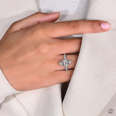 unique design ring split pave shank style
