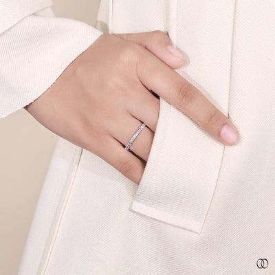 unique design ring white gold diamond band
