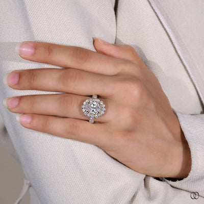 4 prong engagement ring with a classic diamond center stone