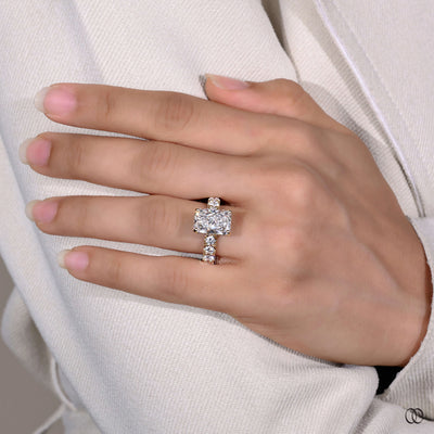 diamond pave ring radiant cut design
