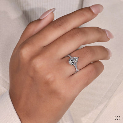 Handmade ring with delicate detailing and a brilliant diamond setting
