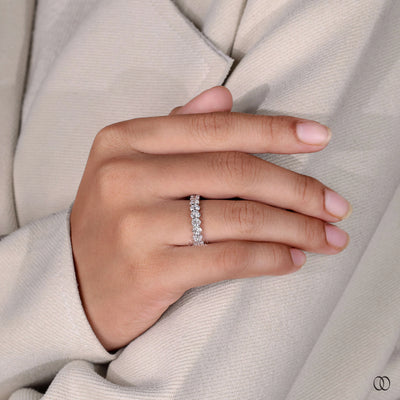 unique design band white gold oval ring
