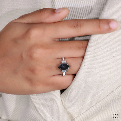 Side baguette Step Cut Hexagon Salt And Pepper Ring