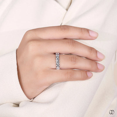 shared prong setting eternity diamond wedding band
