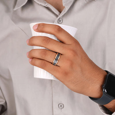 Unique style band with distinctive diamond detailing
