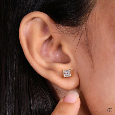 princess cut stud earrings basket setting
