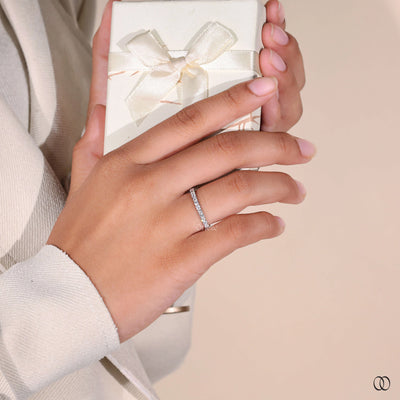 round diamond band prong setting white gold
