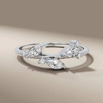 side stone ring with vintage marquise diamond detailing
