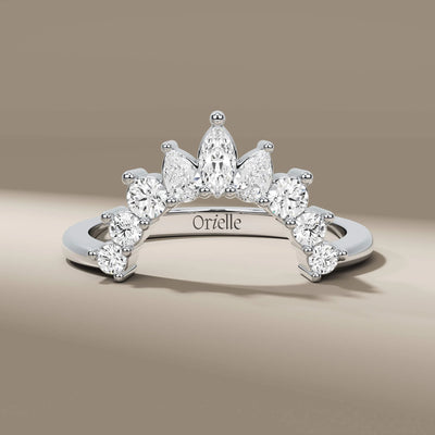 unique design curved prong setting diamond wedding band
