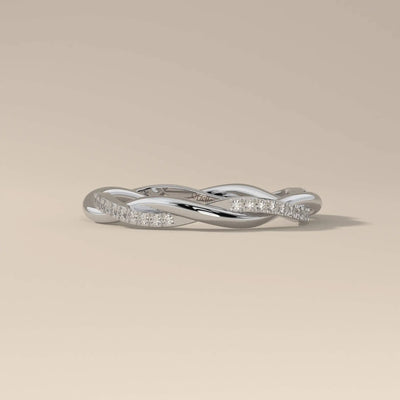 Twisted Style Round Cut Wedding Band With Yellow Gold