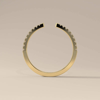 handmade open gap band with round cut moissanite stones
