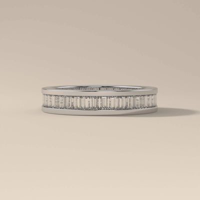 Elegant stacking band with baguette cut stones
