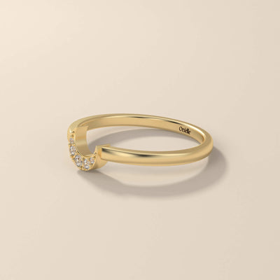 Unique design half moon band with sparkling moissanite
