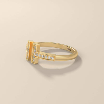 Round cut moissanite engagement ring in yellow gold
