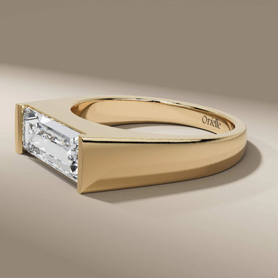 solitaire engagement ring with bar setting yellow gold design

